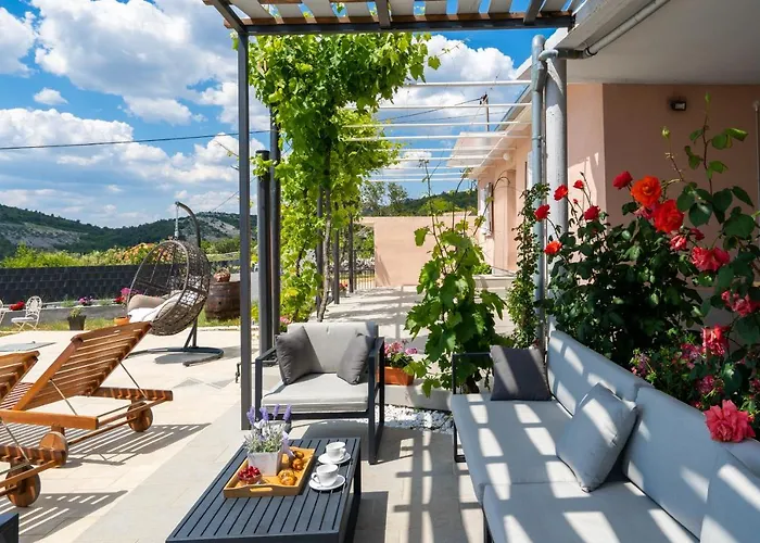 Villa Terra With Heated Pool